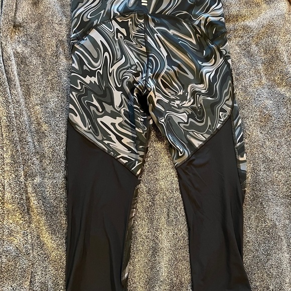 Awesome Under Armour Athletic Pants Large - Picture 5 of 6